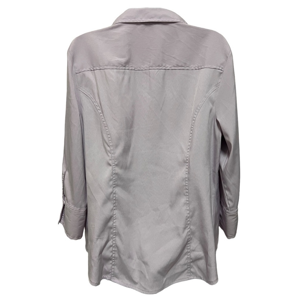 EST. 1946, Women's Lavendar Button Down Blouse, Size Large - Picture 8 of 10